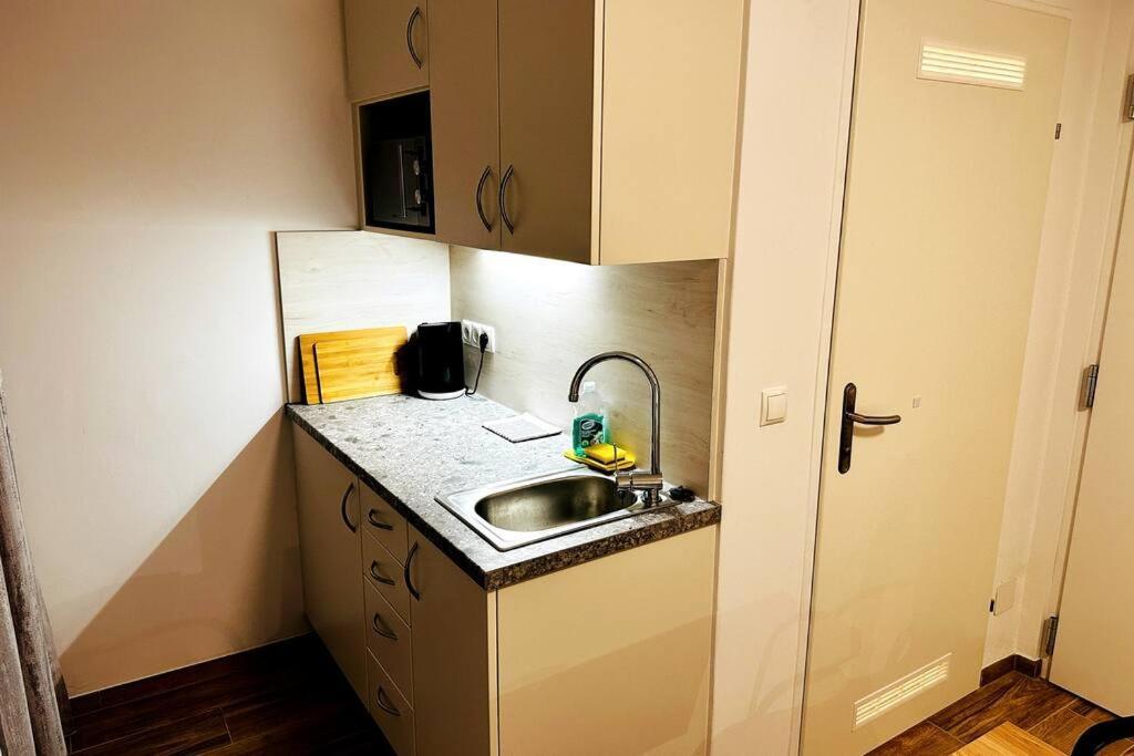 Ajo Apartments - Vetmed - Self-Check-In Відень Номер фото